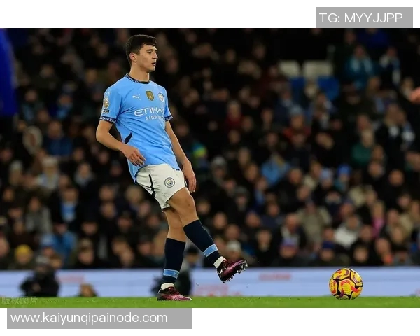 曼城因胡桑诺夫出色表现推迟引进右后卫计划